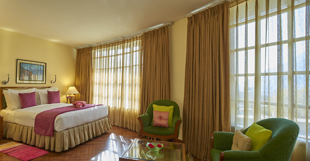 Club Mahindra White Meadows Hotel Manāli Buitenkant foto